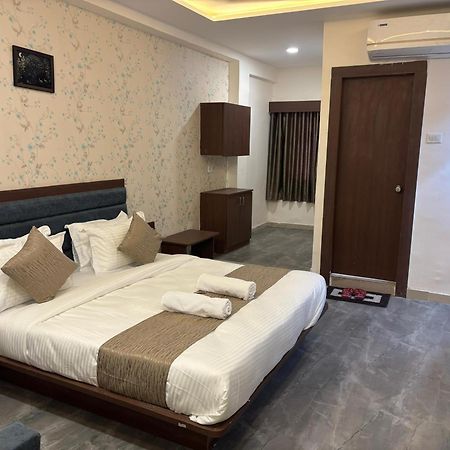 Hotel Mountain Bharuch Exterior foto